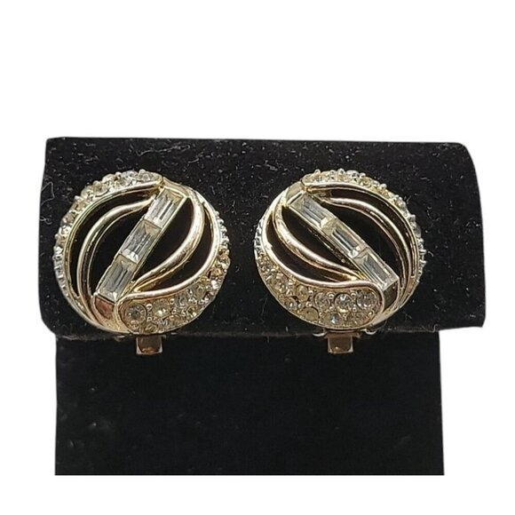 Kramer Vintage Clip One Earrings Diamante Gold Tone Round Studs High End Estate - Picture 9 of 11